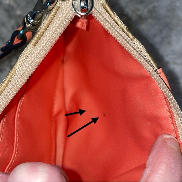 EUC Coach Corner Zip Wristlet In Signature Canvas & leather- Khaki/Light Coral - Picture 11 of 11